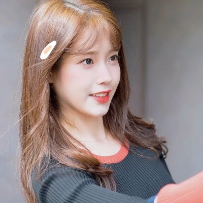 背鸭子的男孩